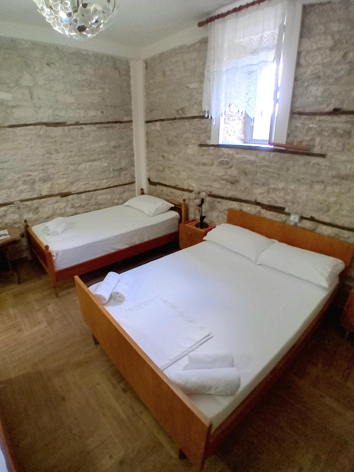 House H Gjirokastër