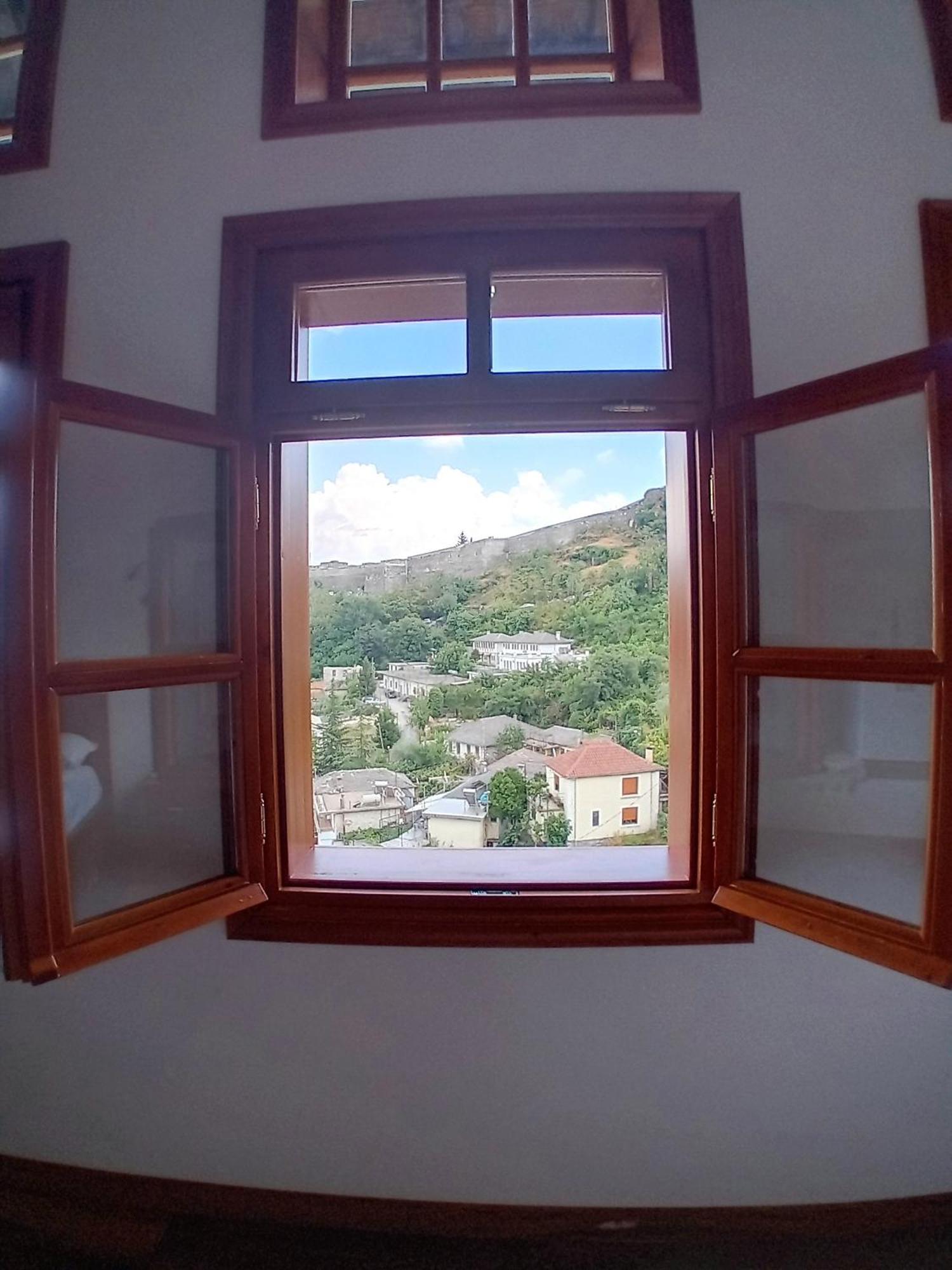 House H Gasthuis Gjirokastër